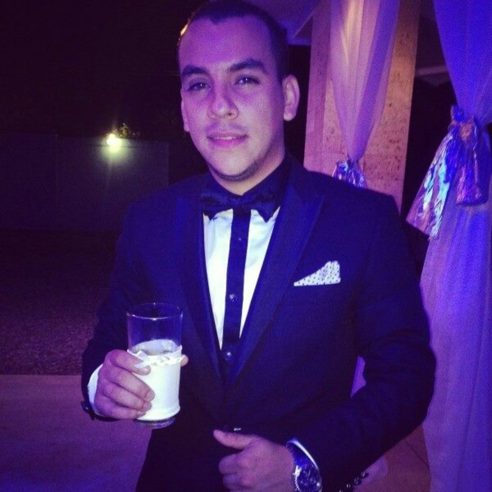 Meet your Posher, Luis